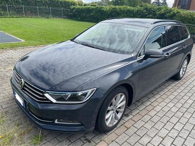 Usata VW Passat Highline 150 CV (110 kW) 2018 Grigio Station wagon