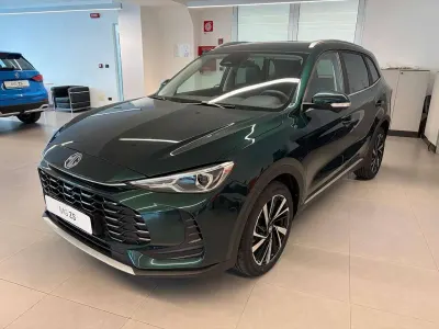 Nuova MG ZS Luxury 194 CV (142 kW) 2026 British green SUV