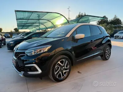 Usata Renault Captur 110 CV (80 kW) 2018 Nero SUV