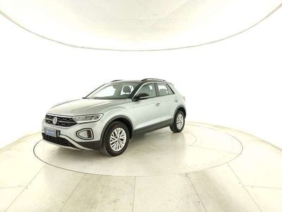 Usata VW T-Roc Life 150 CV (110 kW) 2024 Argento SUV