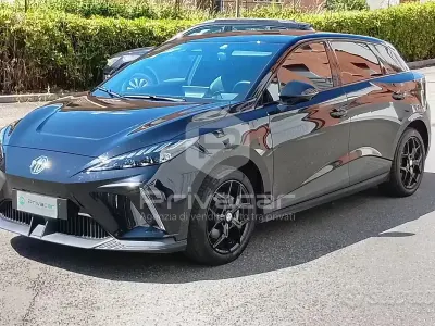 Usata MG MG4 EV Luxury 67 kW (92 CV) 2023 Nero Utilitaria