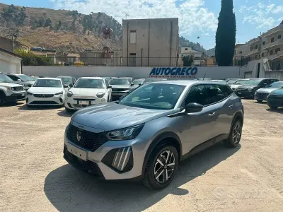 Usata Peugeot 2008 Style 102 CV (75 kW) 2025 Grigio SUV