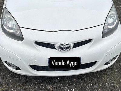 Usata Toyota Aygo Connect Style 68 CV (50 kW) 2010 Bianco Utilitaria