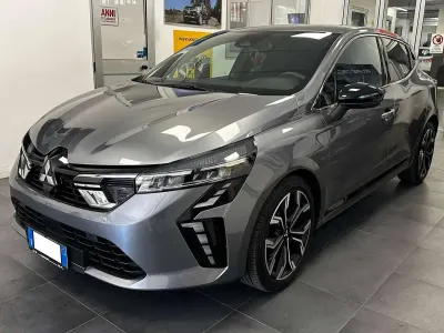 Usata Mitsubishi Colt Intense 91 CV (66 kW) 2024 Grigio Utilitaria