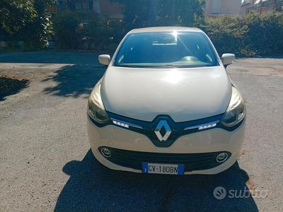 Usata Renault Clio IV 75 CV (55 kW) 2015 Bianco Utilitaria