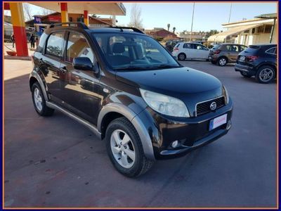 usata Daihatsu Terios -- 1.5i 16V 4WD SX O/F