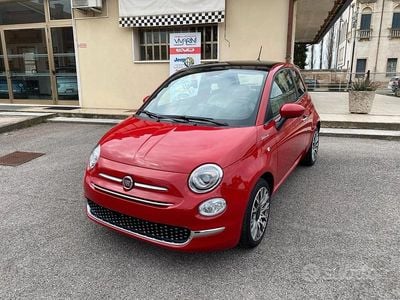Usata Fiat 500 Dolcevita 69 CV (50 kW) 2022 Rosso Utilitaria