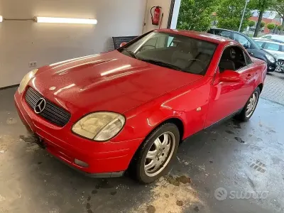 Usata Mercedes SLK200 136 CV (100 kW) 1998 Rosso Cabrio
