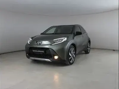 Usata Toyota Aygo X Lounge 72 CV (52 kW) 2022 Verde SUV