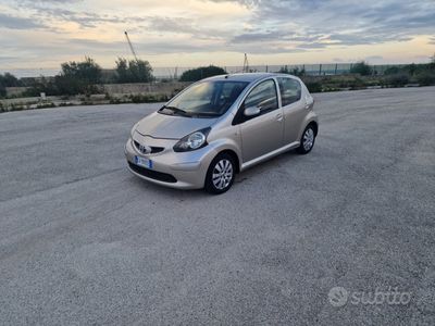 usata Toyota Aygo Aygo 1.0 12V VVT-i 5 porte Lounge Connect MMT