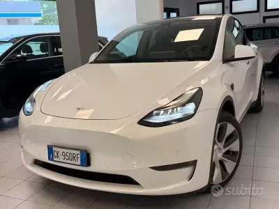 Usata Tesla Model Y 152 kW (208 CV) 2022 Bianco SUV
