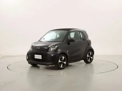 Usata Smart ForTwo Coupé Passion 41 kW (56 CV) 2021 Nero Utilitaria