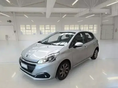 Usata Peugeot 208 Active 74 CV (54 kW) 2018 Utilitaria