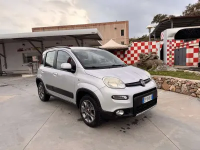 Gebraucht Fiat Panda 4x4 75 PS (55 kW) 2012 Kleinwagen