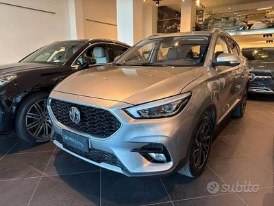 Usata MG ZS Luxury 111 CV (81 kW) 2023 Grigio SUV