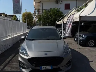Usata Ford Kuga ST-Line 120 CV (88 kW) 2022 Grigio SUV