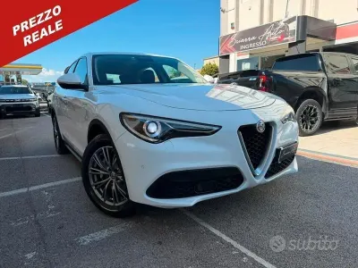 Usata Alfa Romeo Stelvio Super 160 CV (117 kW) 2020 Bianco SUV