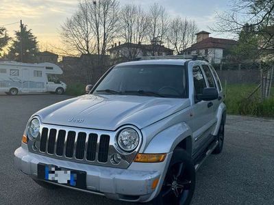 usata Jeep Cherokee 2.8 crd Sport