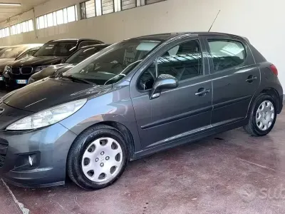 Usata Peugeot 207 Sport 70 CV (51 kW) 2010 Grigio Berlina