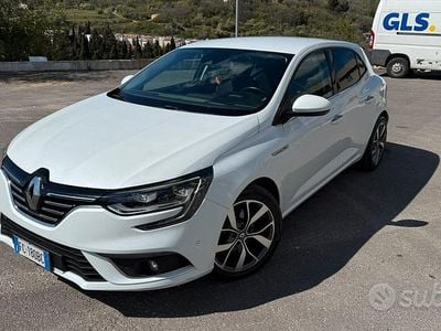 Usata Renault Mégane IV Bose Edition 110 CV (80 kW) 2016 Bianco Berlina