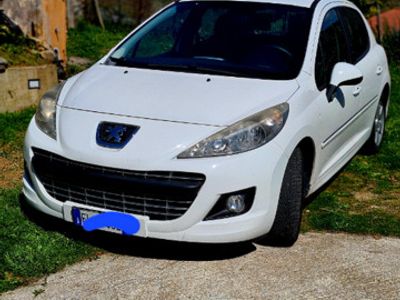 usata Peugeot 207 1.4 8V 75CV 5p. Sweet Years