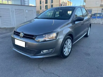 Usata VW Polo Comfortline 75 CV (55 kW) 2012 Grigio Utilitaria