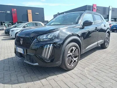 Begagnad Peugeot 2008 Allure 131 HK (96 kW) 2025 Svart SUV