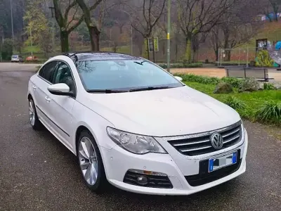 Usata VW Passat 170 CV (125 kW) 2010 Bianco Coupé