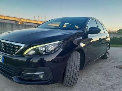 Usata Peugeot 308 Allure 131 CV (96 kW) 2018 Blu/azzurro Station wagon