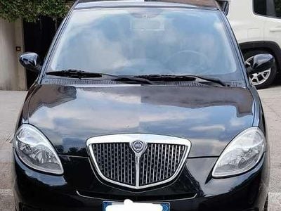 Begagnad Lancia Ypsilon 60 HK (44 kW) 2007 Halvkombi