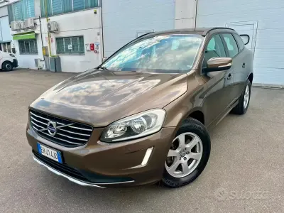 Usata Volvo XC60 Kinetic 136 CV (100 kW) 2014 Marrone SUV