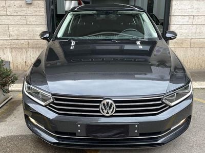 Usata VW Passat Executive 120 CV (88 kW) 2018 Grigio Berlina