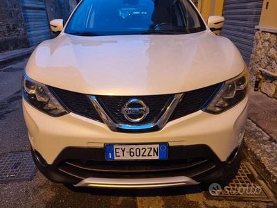 Usata Nissan Qashqai 131 CV (96 kW) 2015 Bianco SUV