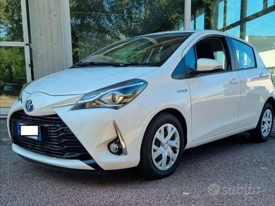 usata Toyota Yaris Hybrid Yaris 1.5 5 porte Active