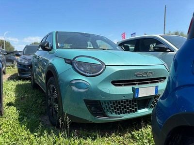 Usata Fiat 600 Pop 145 CV (106 kW) 2025 Blu SUV