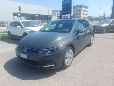 Usata VW Golf VII Style 116 CV (85 kW) 2021 Grigio Utilitaria