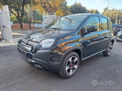 Usata Fiat Panda Cross 70 CV (51 kW) 2022 Nero Berlina