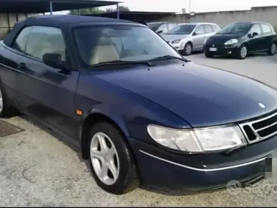 Usata Saab 900 Cabriolet 131 CV (96 kW) 1996 Blu Cabrio