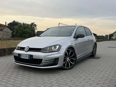 Usata VW Golf VII GTI 220 CV (161 kW) 2013 Berlina