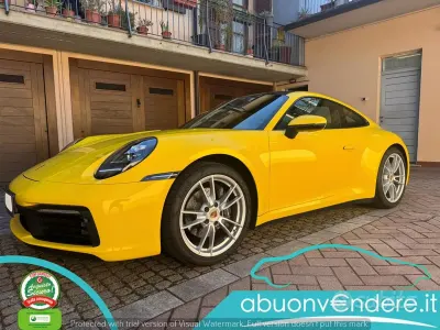 Usata Porsche 911 Carrera 385 CV (283 kW) 2022 Giallo Coupé