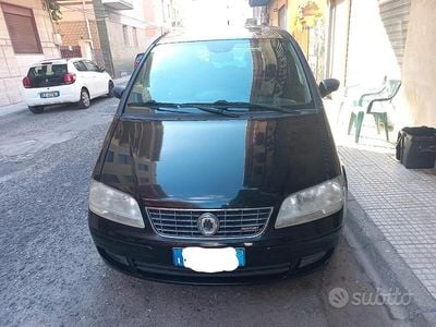 Usata Fiat Idea 90 CV (66 kW) 2009 Nero Monovolume