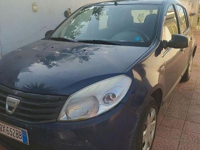 Usata Dacia Sandero Ambiance 75 CV (55 kW) 2009 Blu Berlina