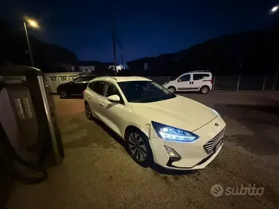 Usata Ford Focus 120 CV (88 kW) 2019 Bianco Station wagon