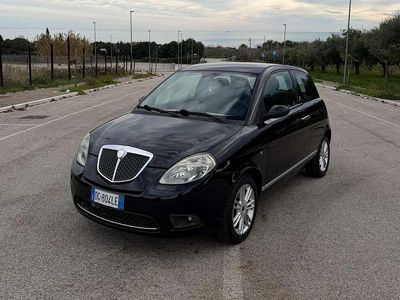 Usata Lancia Ypsilon 95 CV (69 kW) 2007 Nero Utilitaria