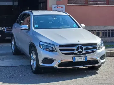 Usata Mercedes GLC220 170 CV (125 kW) 2016 Grigio SUV
