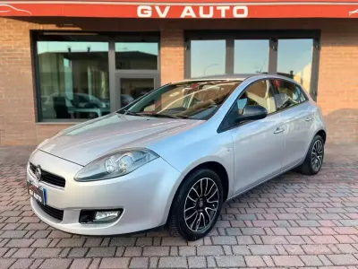 Usata Fiat Bravo 105 CV (77 kW) 2014 Grigio Utilitaria