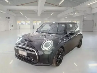 Usata Mini Cooper SE Classic 74 kW (101 CV) 2023 Utilitaria