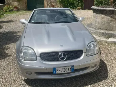 Usata Mercedes SLK230 197 CV (144 kW) 2001 Argento Cabrio