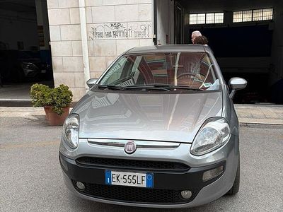 Usata Fiat Grande Punto 75 CV (55 kW) 2011 Grigio Utilitaria