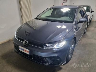 Usata VW Polo R-line 95 CV (69 kW) 2022 Grigio Berlina